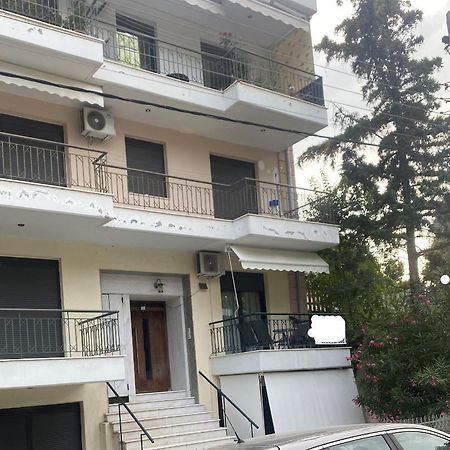Lovely 2-Bedroom Appartement With Free Parking Αγία Τριάδα Εξωτερικό φωτογραφία