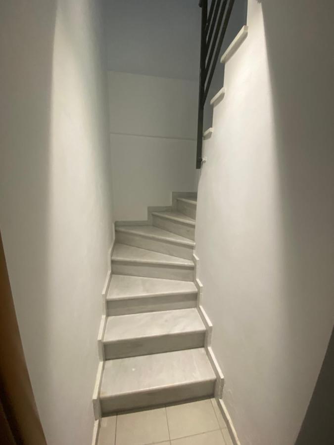 Lovely 2-Bedroom Appartement With Free Parking Αγία Τριάδα Εξωτερικό φωτογραφία
